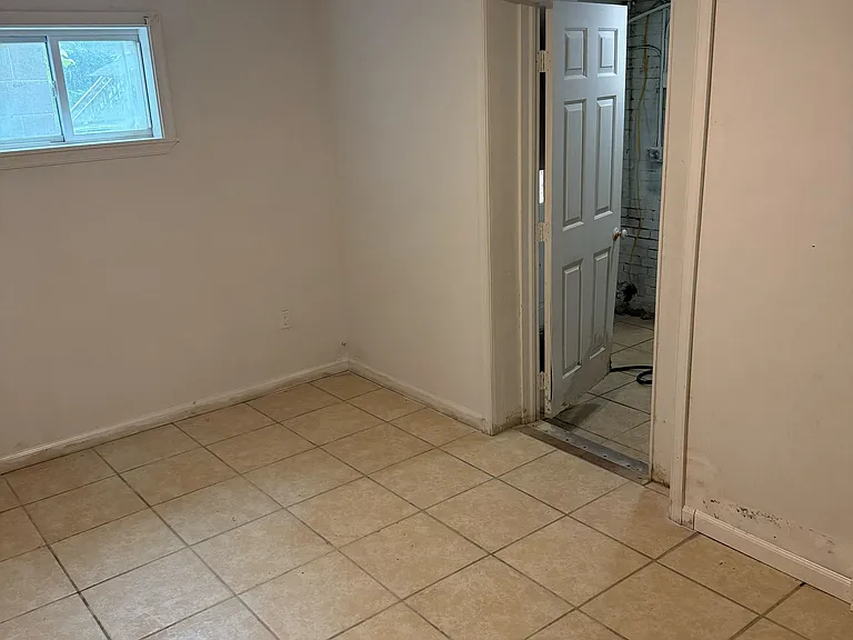 320 Strode Ave #4 — Photo 5