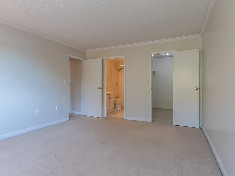 1 Summit Dr — Photo 13