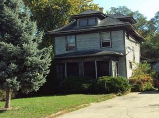 1018 Bangs St, Aurora, IL 60505