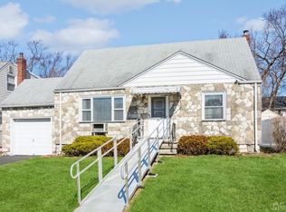 203 Midfield Rd, Colonia, NJ 07067