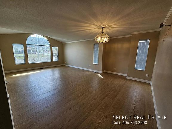 5th image of 44841 Carolyn Ave