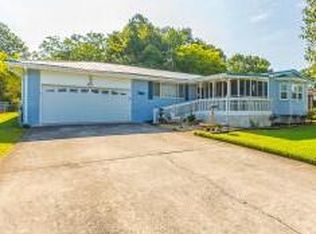 90 Sarah Lynn Ln, Fort Oglethorpe, GA 30742