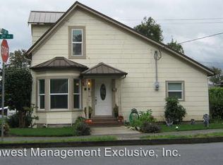 1036 NE 2nd Ave, Camas, WA 98607