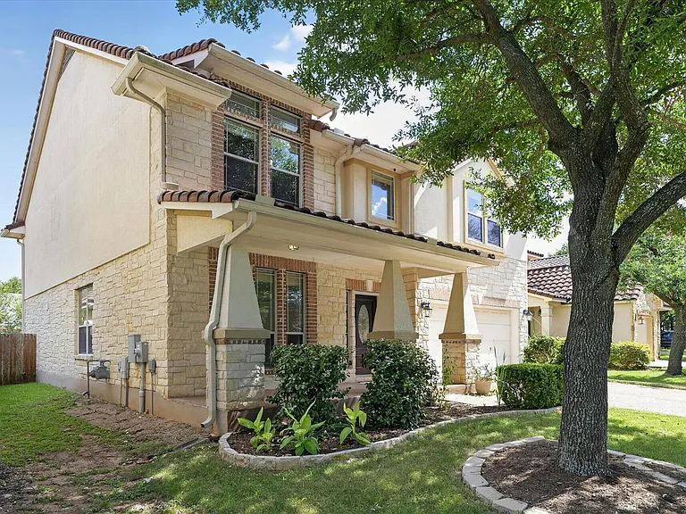15324 Interlachen Dr — Photo 2