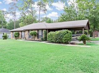 1030 Forest Ln, Vidor, TX 77662