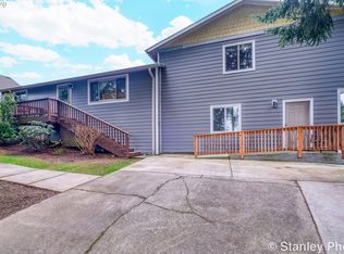 15620 Southwest Division, Sherwood, OR
