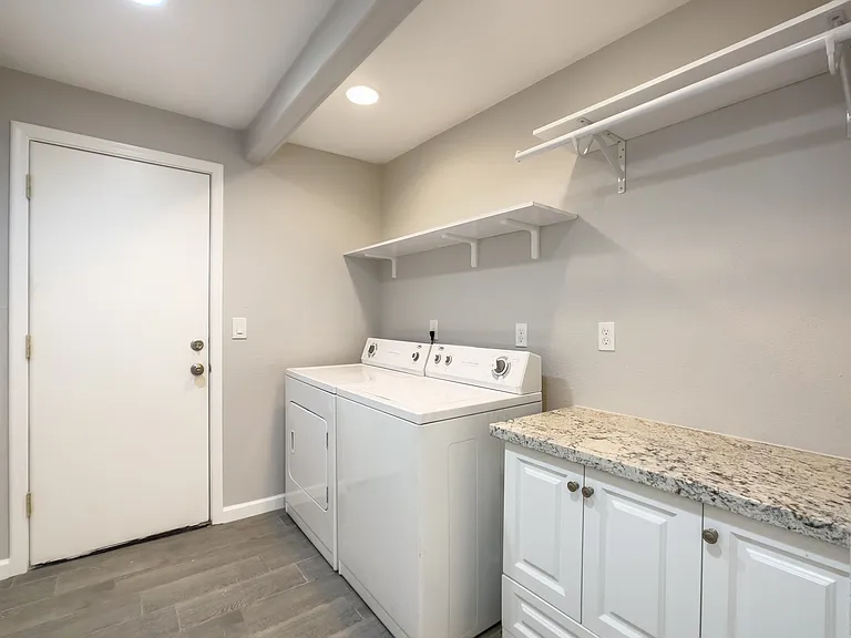 7504 N Via Del Elemental — Photo 9