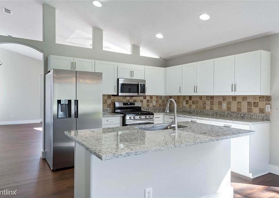 1st image of 6829R Bouganvillea Crescent Dr