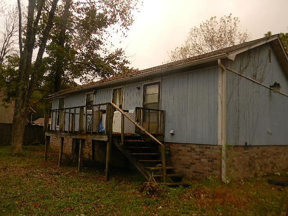3rd image of 1910 Princess Ann Dr