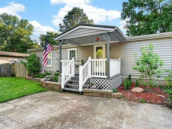 3rd image of 6184 Woodhollow Dr