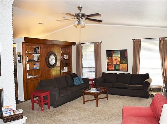 5th image of 804 Danfield Ct