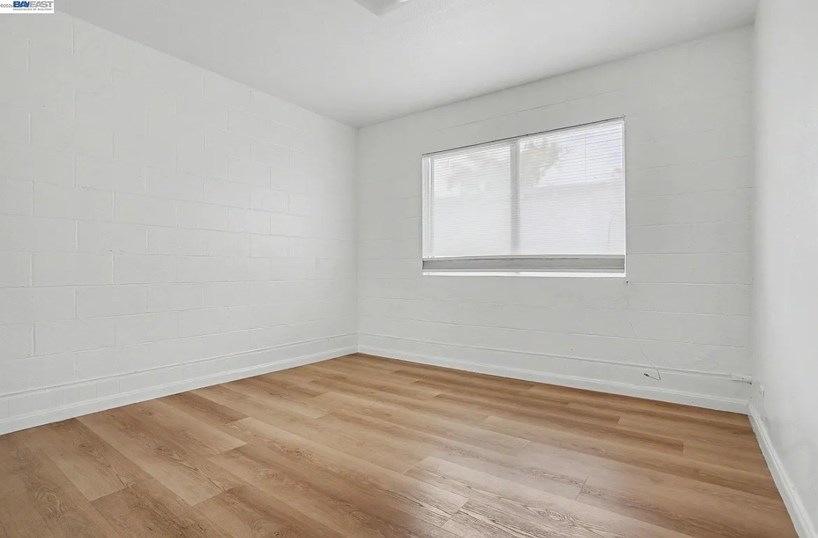 2 bed, 850 sqft, $2,750 — Photo 4