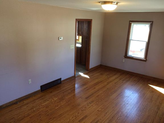 Living room/ Dining room