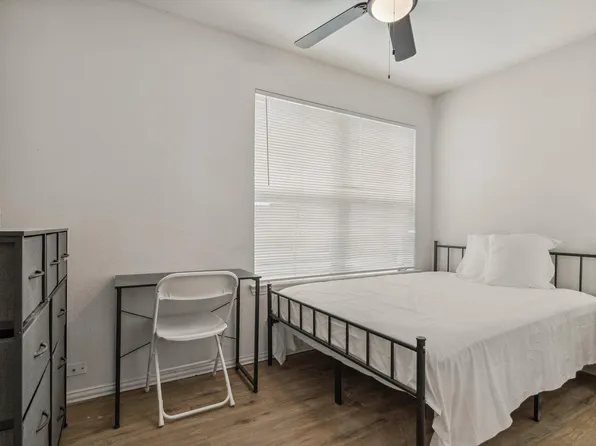 (undisclosed Address), Fort Worth, TX 76105