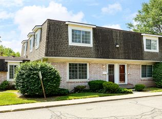 38285 Carolon Blvd, Westland, MI 48185