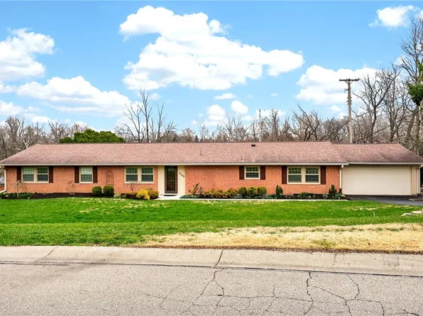 5590 Folkestone Dr, Dayton, OH 45459