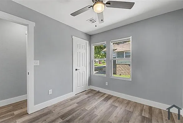 209 N Xenophon Ave #A — Photo 10