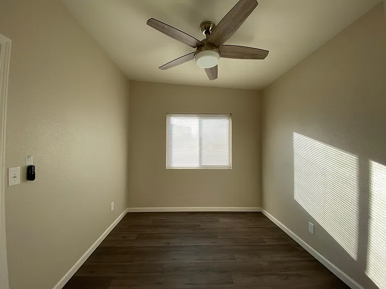 215 River Rock St #5 — Photo 5