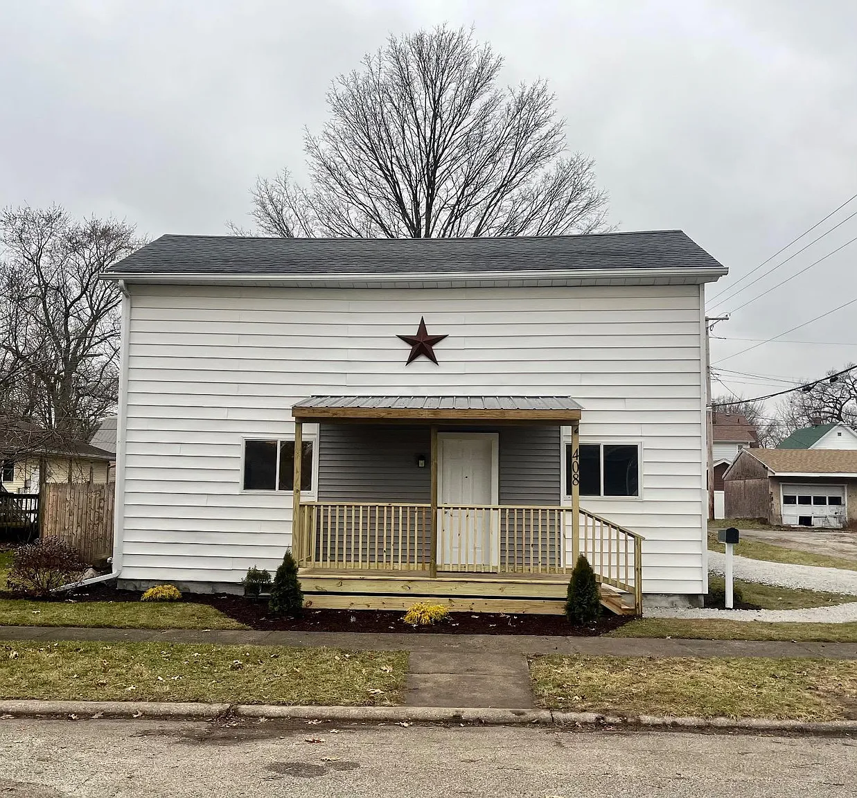 408 D St photo 1