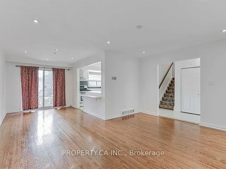 45 Lissom Cres #MAIN — Photo 9