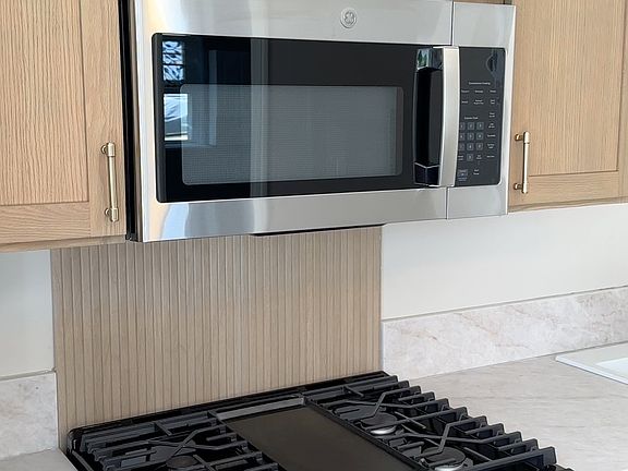 4th image of 3444 Bevis St #1