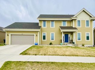 3316 Wheat Ridge St, Williston, ND 58801