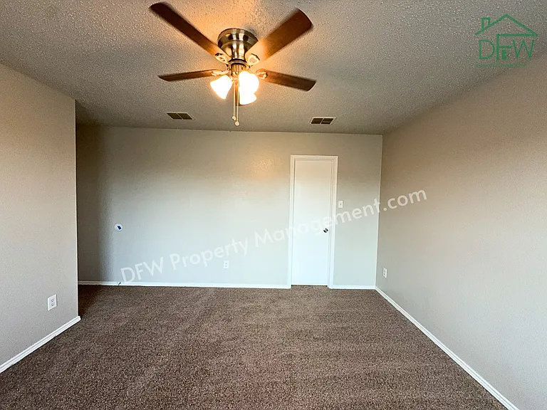 3952 Golden Horn Ln — Photo 10