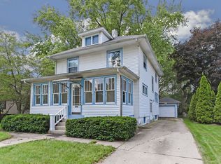 1036 Logan Ave, Elgin, IL 60120