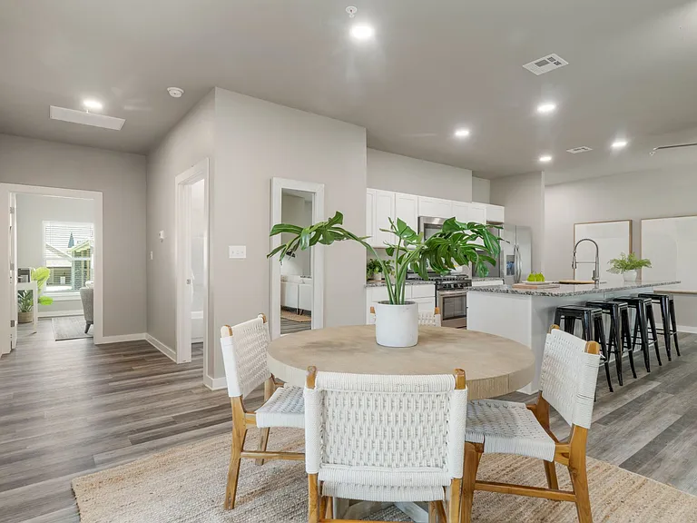 Douglas Creek Patio Homes — Photo 7