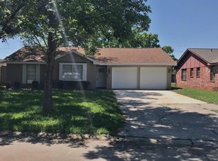 205 Grantham Rd, Baytown, TX 77521