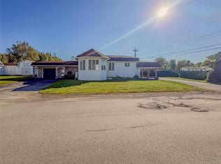 2 Millers Avenue, Roberts Arm, NL A0J1R0