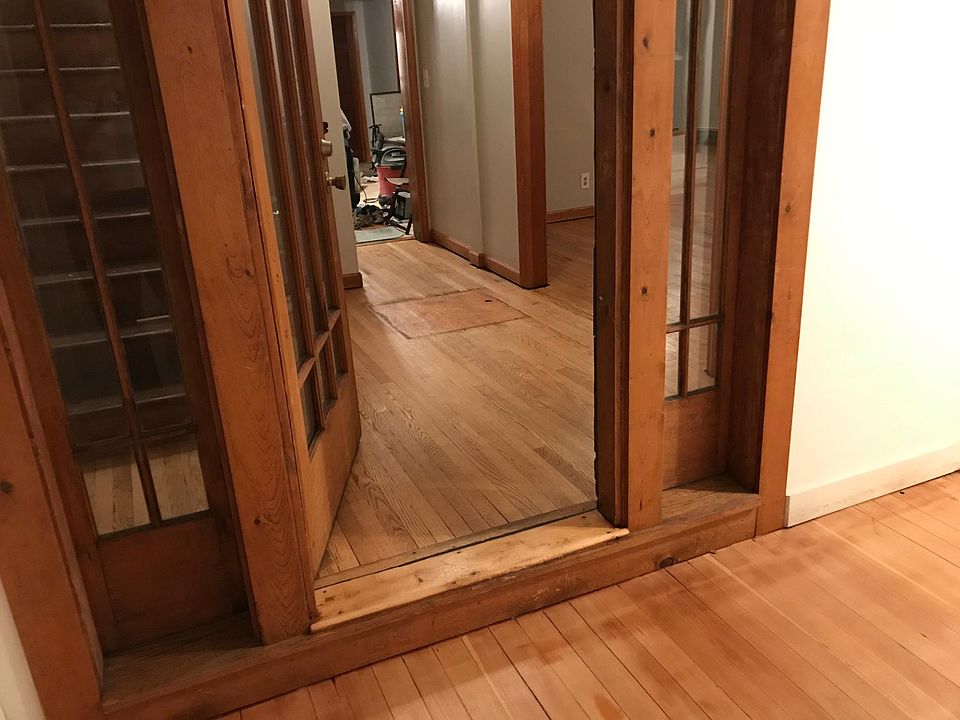 2nd image of 150 Hill St