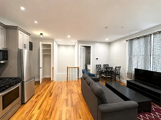 Living room, photo 4