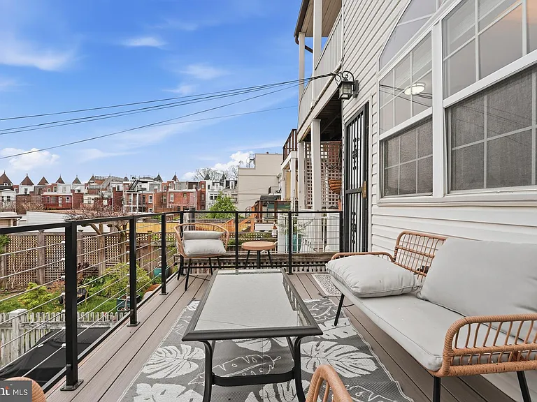 56 Adams St NW — Photo 36