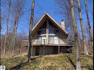 2340 E Sugar Maple Dr, Cedar, MI 49621