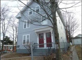 18 Highland St, Pawtucket, RI 02860