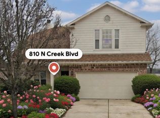 810 N Creek Blvd, Leander, TX 78641