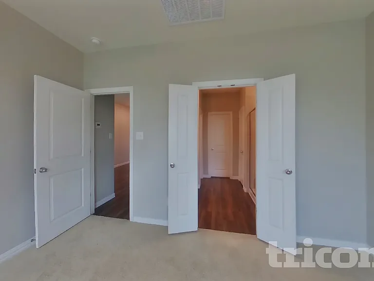 2401 Lalun Ln — Photo 6