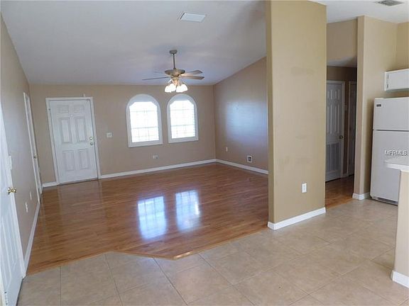 3rd image of 34636 Fairview Heights Rd