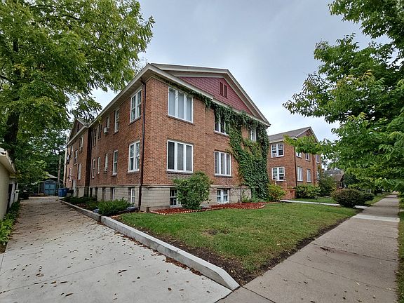 3rd image of 3909 Aldrich Ave S APT 4