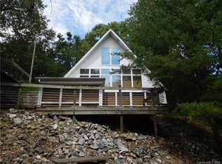 6467 Tommys Trl, Connelly Springs, NC 28612