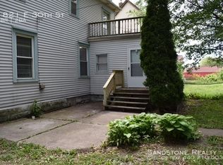 1821 E 30th St, Lorain, OH 44055