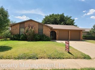 8306 Geneva Ave, Lubbock, TX 79423