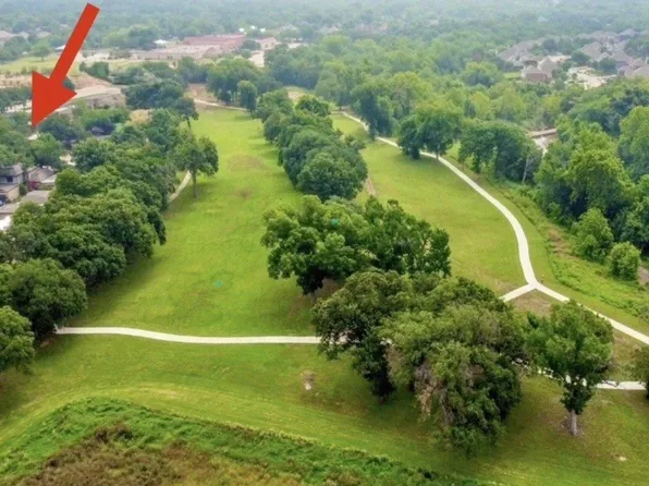 2709 Fairway Park St, Grand Prairie, TX 75050