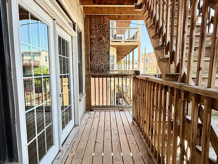 916 Whitelock St #200 — Photo 31