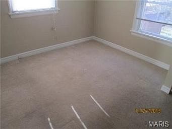5th image of 2423 Leslie Ave