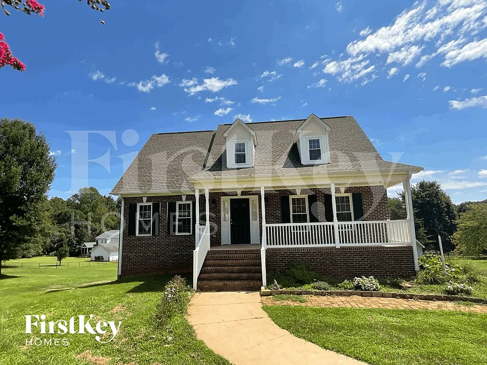 128 N High Field Rd