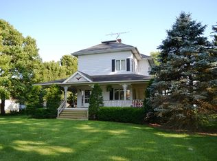 6882 S Mayfield Rd, Clare, IL 60111