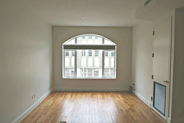 Rented by MNS | media 49