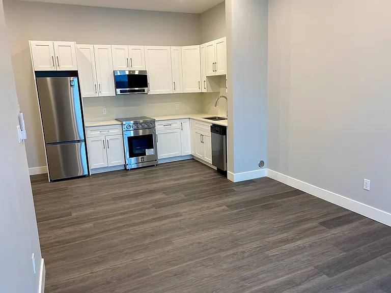 174 Provencher Blvd — Photo 7